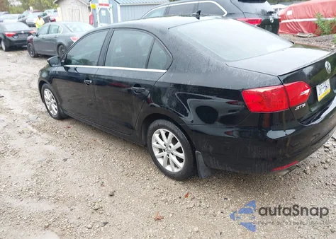 2013 Volkswagen Jetta 2.5L Se z USA, uszkodzony, nr VIN 3VWDX7AJXDM366979
